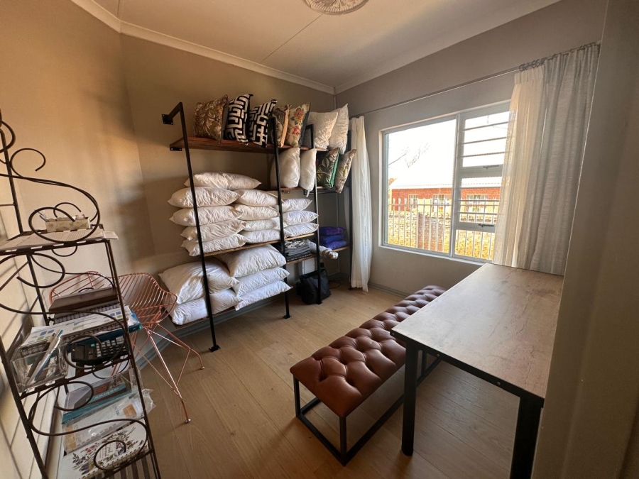 2 Bedroom Property for Sale in Kuruman Northern Cape